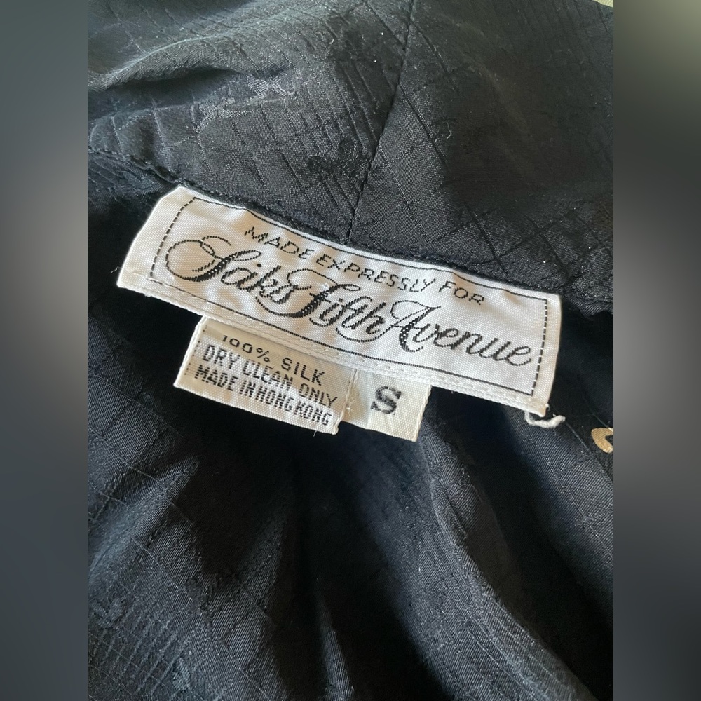 Vintage 100% Silk Saks Fifth Avenue Robe